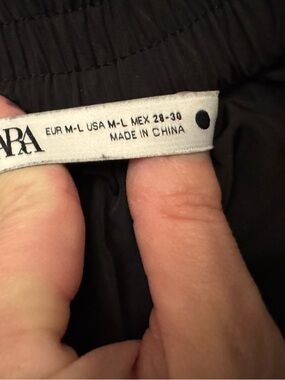 ZARA Men’s Black Elastic-Waist Jogger Pants